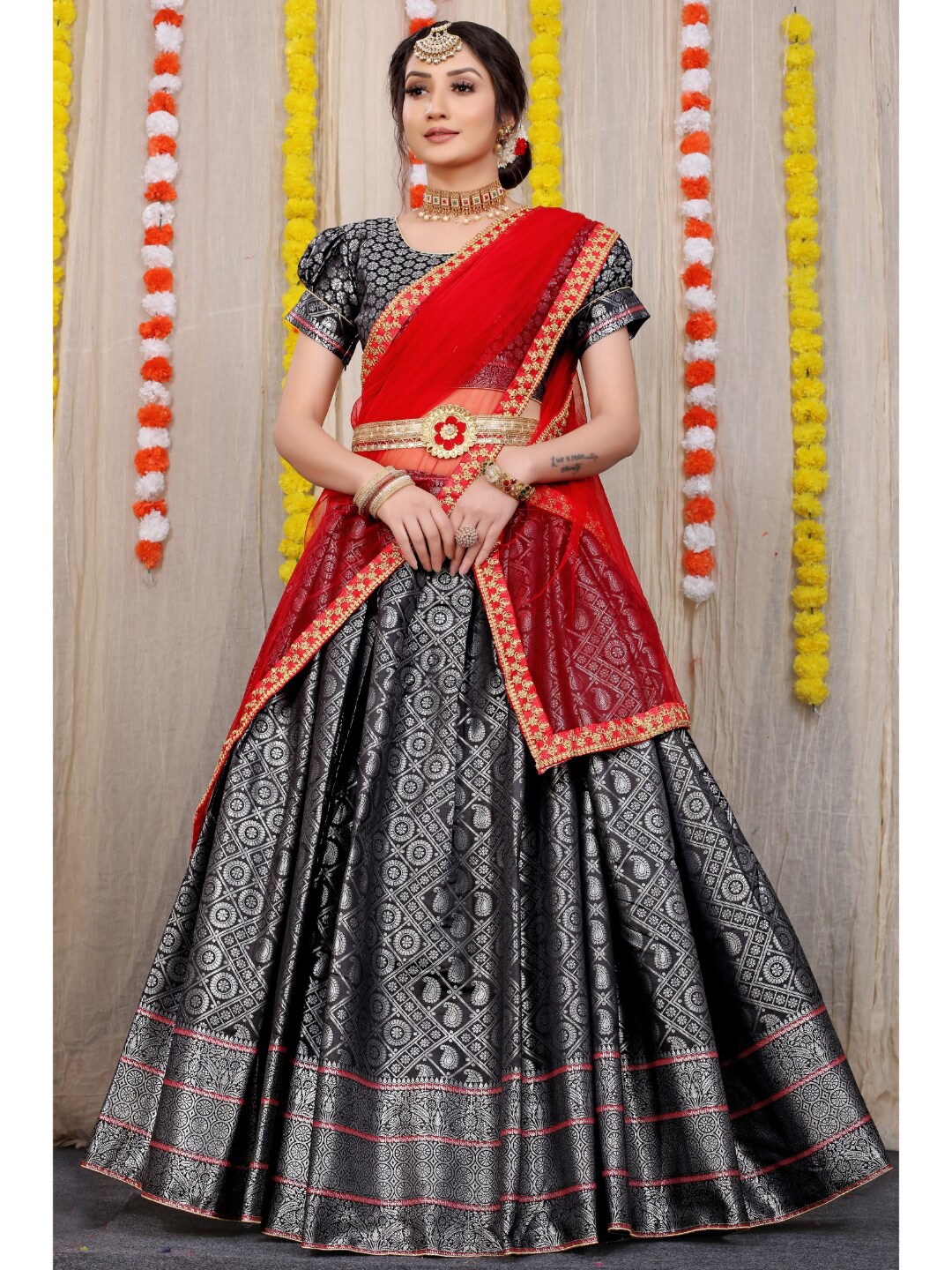 Angroop Semi-Stitched Pure Silk Zari Lehenga & Unstitched Blouse With Dupatta, Black
Angroop Semi-Stitched Pure Silk Zari Lehenga & Unstitched Blouse With Dupatta, Black