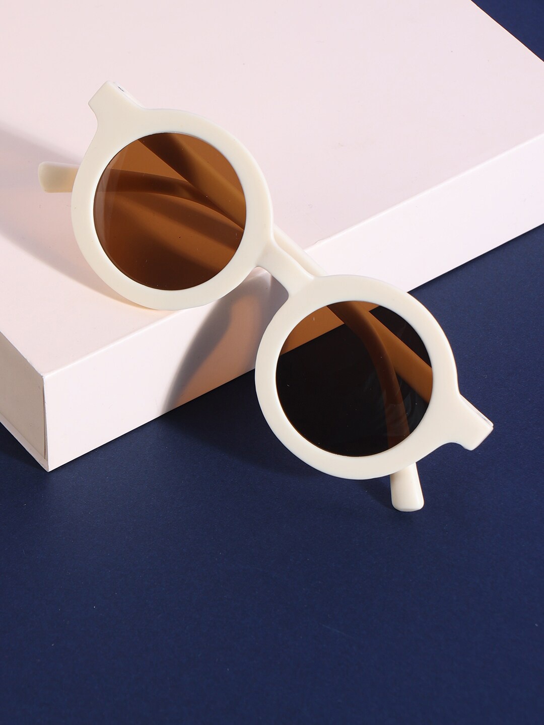 PASSION PETALS Kids Round Sunglasses-Polarised and UV Protected Lens 11-11whitesunglasses, White
PASSION PETALS Kids Round Sunglasses-Polarised and UV Protected Lens 11-11whitesunglasses, White
