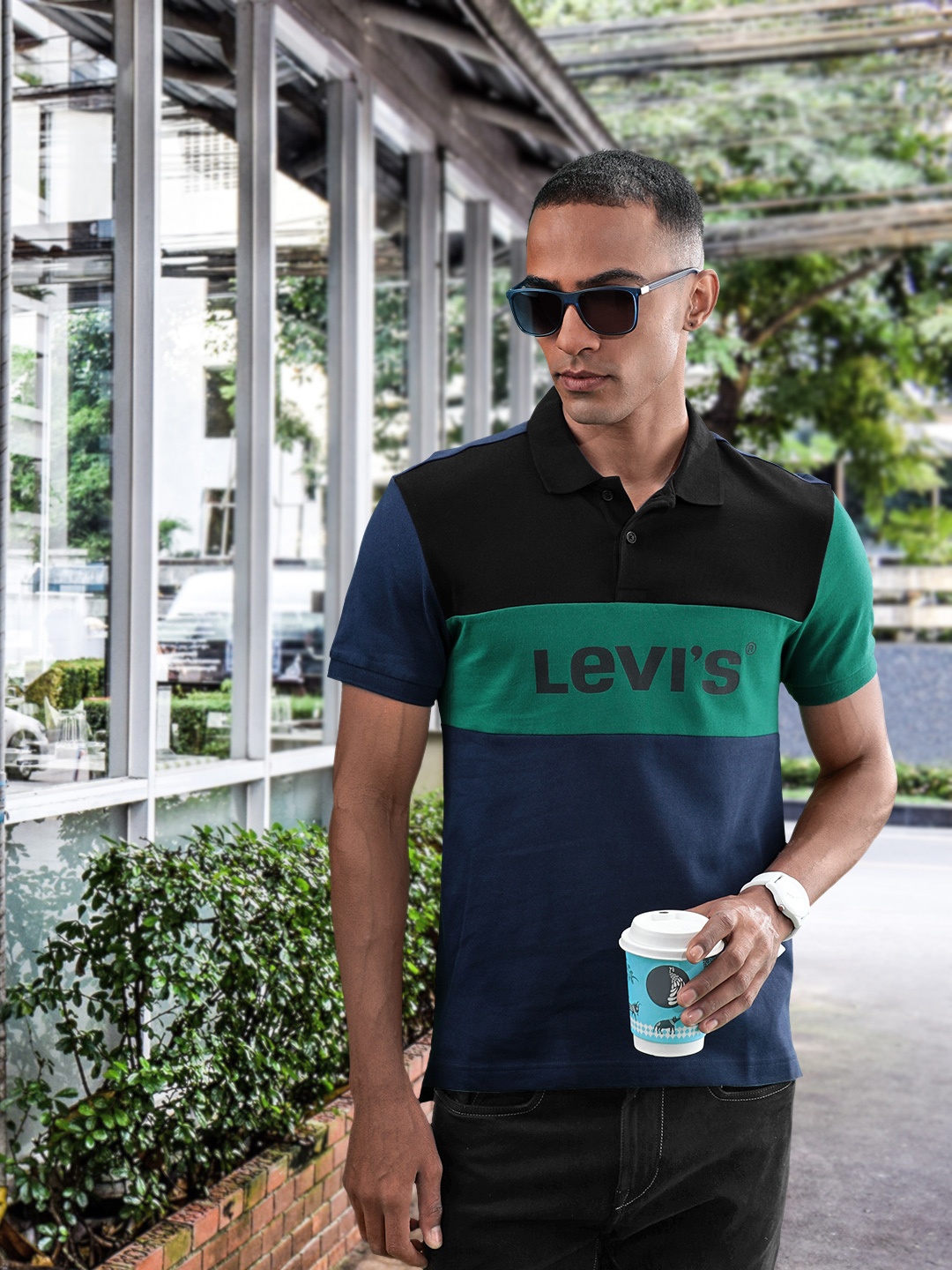 Levis Brand Logo Printed Colourblocked Polo Collar Pure Cotton T-shirt, Black
Levis Brand Logo Printed Colourblocked Polo Collar Pure Cotton T-shirt, Black