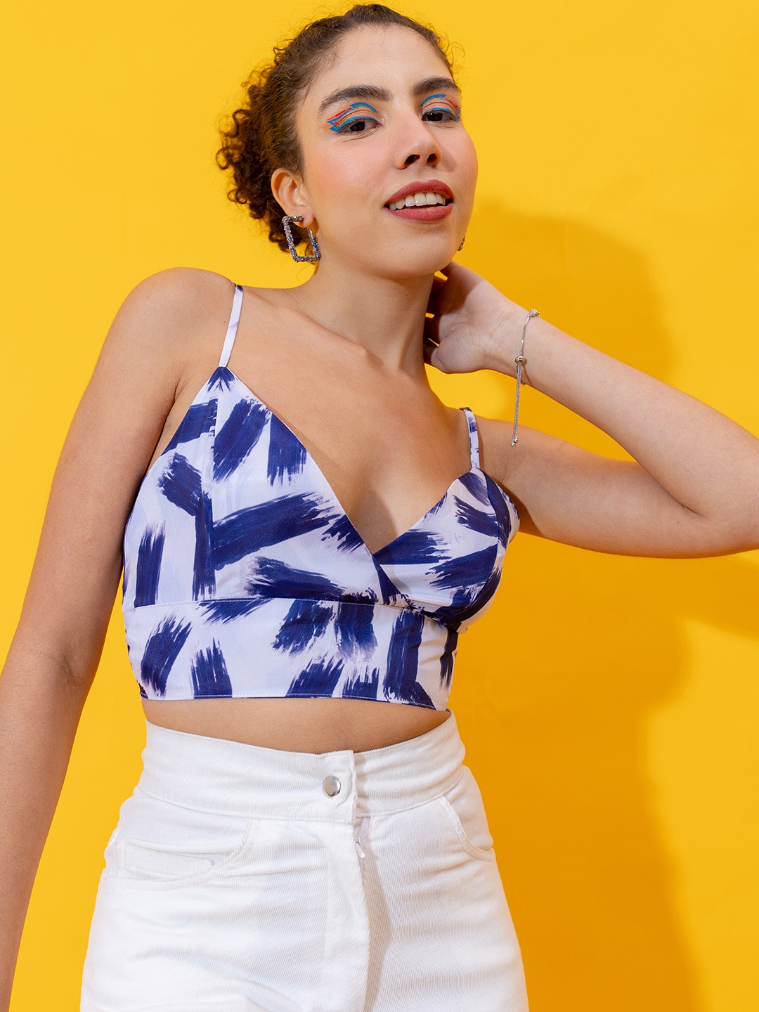 Stylecast X Hersheinbox White & Blue Abstract Print Shoulder Straps Indigo Empire Crop Top
Stylecast X Hersheinbox White & Blue Abstract Print Shoulder Straps Indigo Empire Crop Top