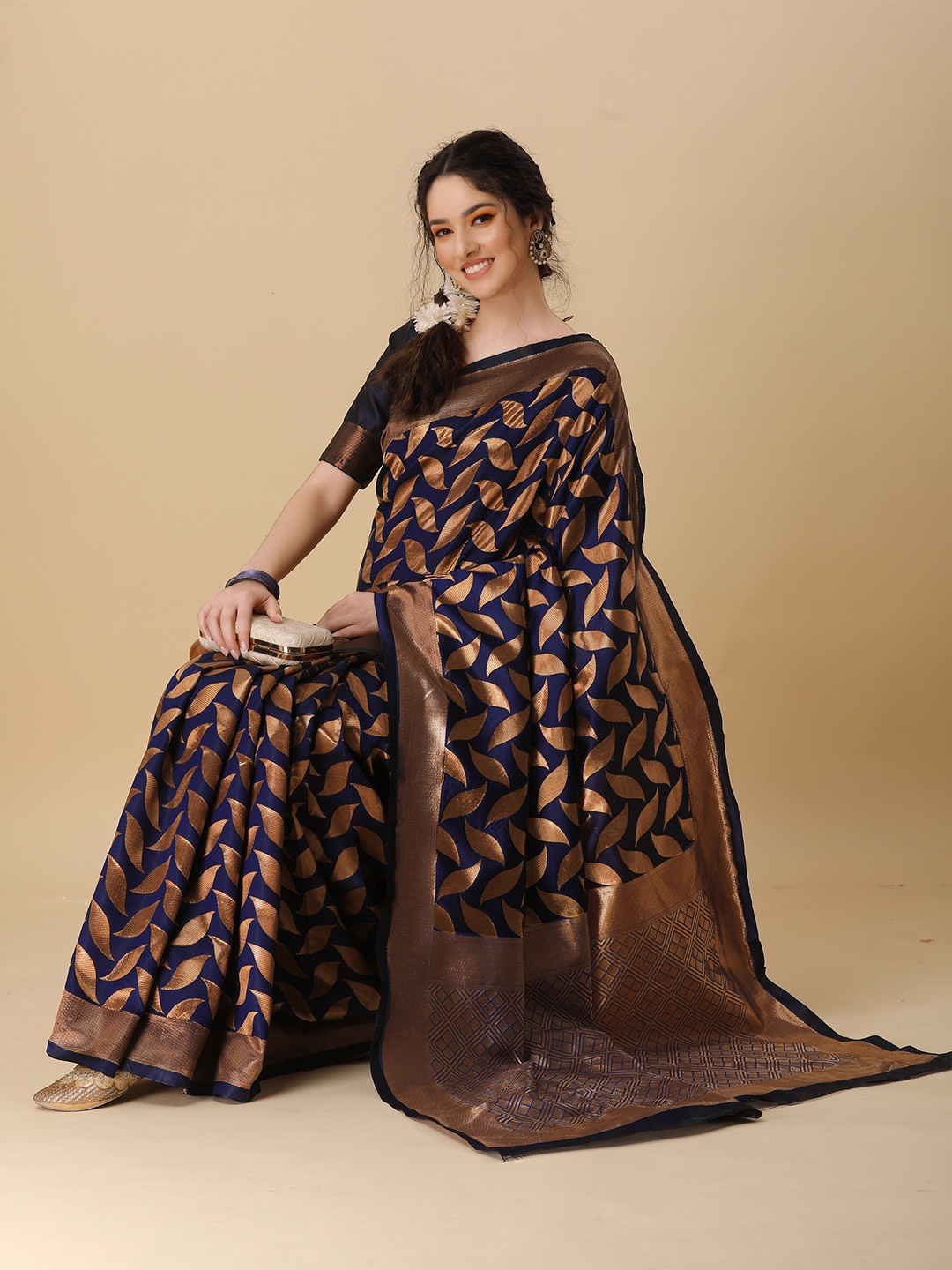 KALINI Ethnic Motif Woven Design Zari Leaf Banarasi Saree with Blouse Piece, Navy blue
KALINI Ethnic Motif Woven Design Zari Leaf Banarasi Saree with Blouse Piece, Navy blue