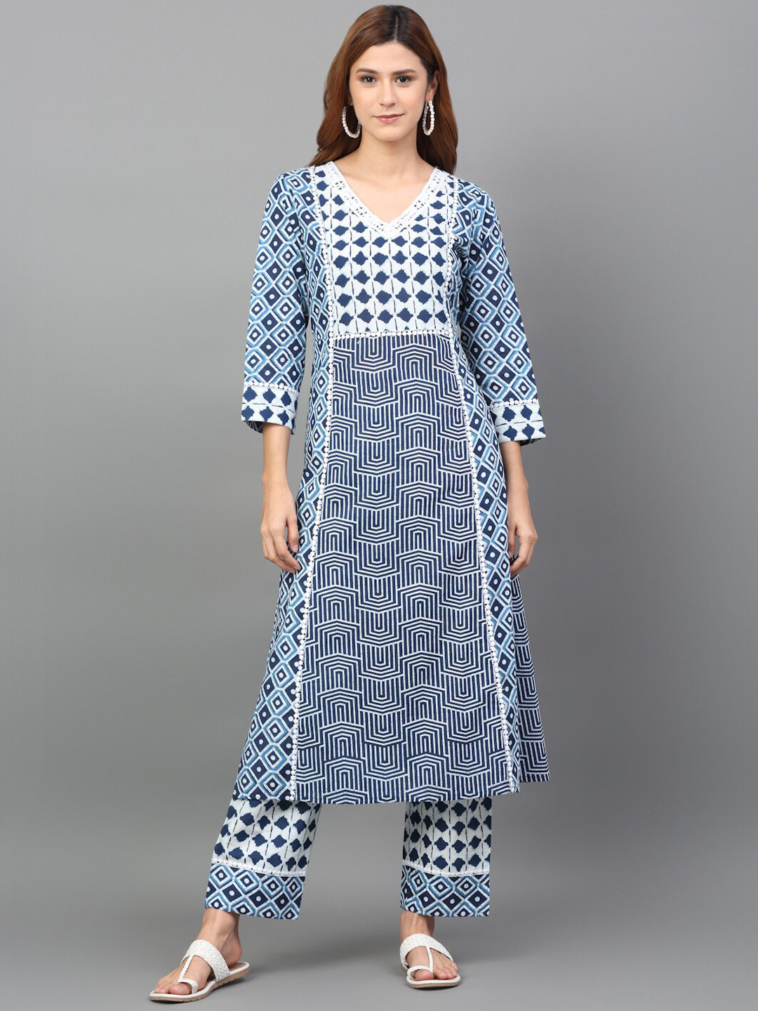 KALINI Geometric Printed Lace inserts Pure Cotton Kurta with Palazzos, Navy blue
KALINI Geometric Printed Lace inserts Pure Cotton Kurta with Palazzos, Navy blue
