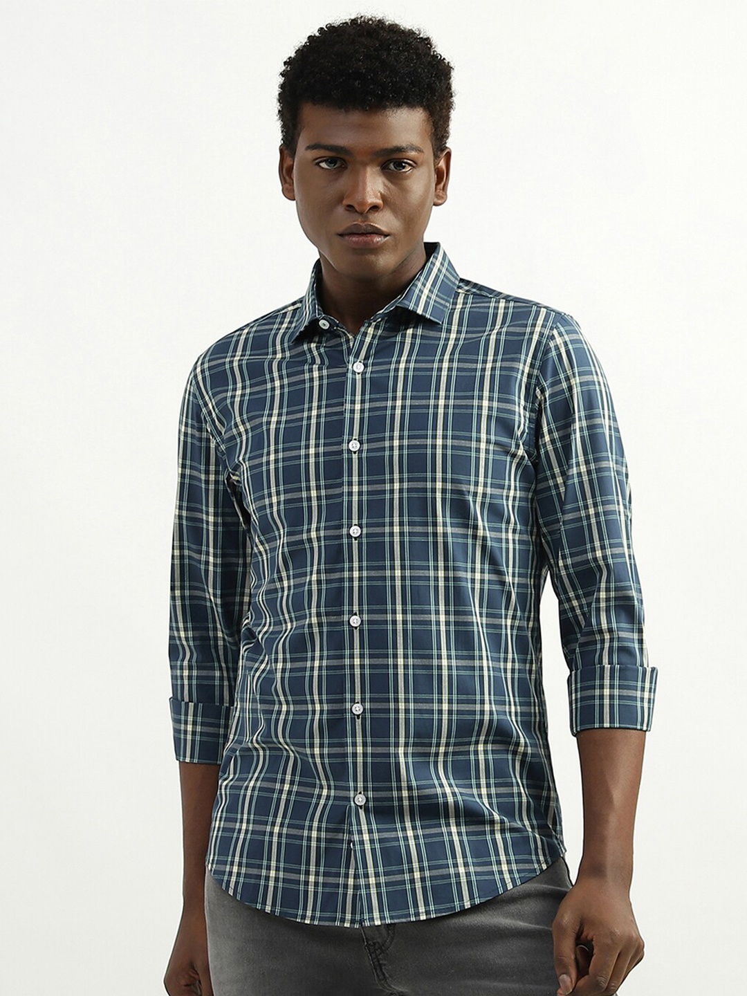 United Colors of Benetton Cutaway Collar Slim Fit Tartan Checked Cotton Casual Shirt, Teal
United Colors of Benetton Cutaway Collar Slim Fit Tartan Checked Cotton Casual Shirt, Teal