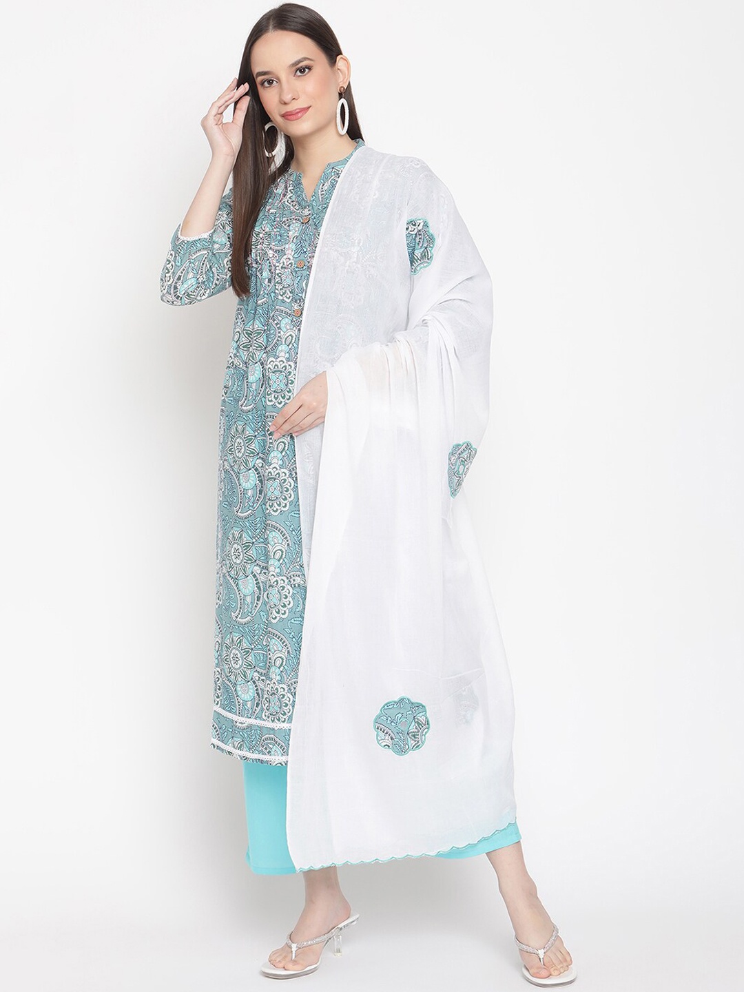 Be Indi Floral Printed Sequinned Pure Cotton Kurta With Trousers & Dupatta, Turquoise blue
Be Indi Floral Printed Sequinned Pure Cotton Kurta With Trousers & Dupatta, Turquoise blue