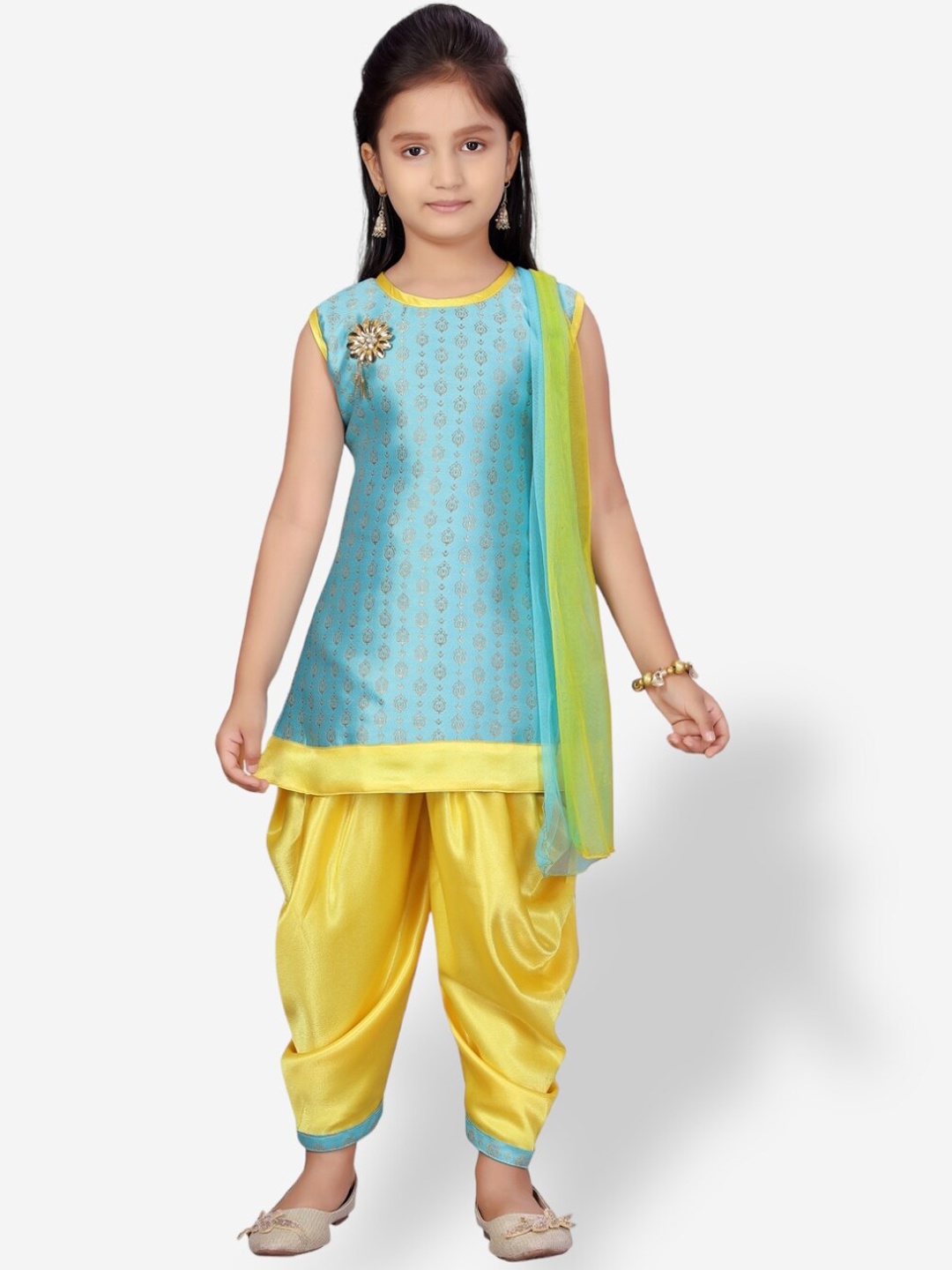 Aarika Girls Ethnic Motifs Woven Design Pure Cotton Kurta With Patiala & Dupatta, Turquoise blue
Aarika Girls Ethnic Motifs Woven Design Pure Cotton Kurta With Patiala & Dupatta, Turquoise blue