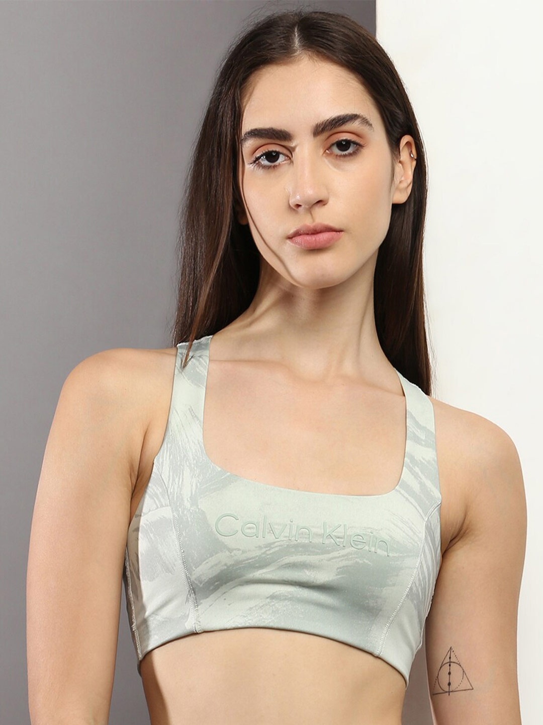 Calvin Klein Underwear Non Padded Medium Support All Day Comfort Styled Back Seamless Bra, Green
Calvin Klein Underwear Non Padded Medium Support All Day Comfort Styled Back Seamless Bra, Green