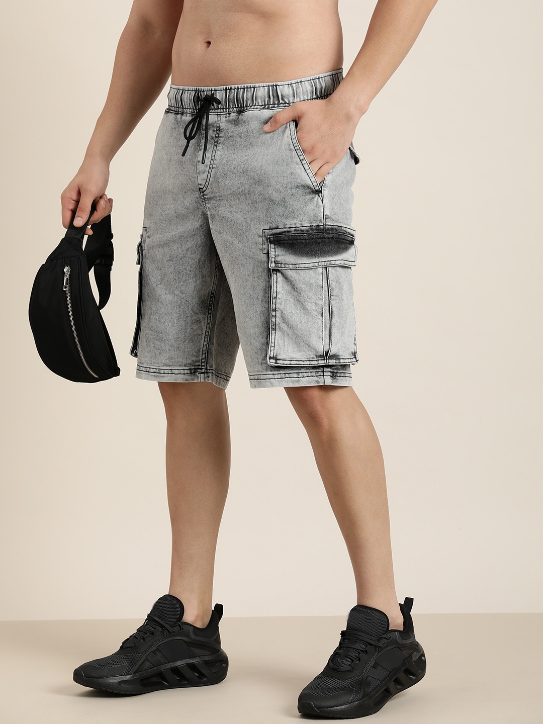 Moda Rapido Men Denim Mid-Rise Cargo Shorts, Grey