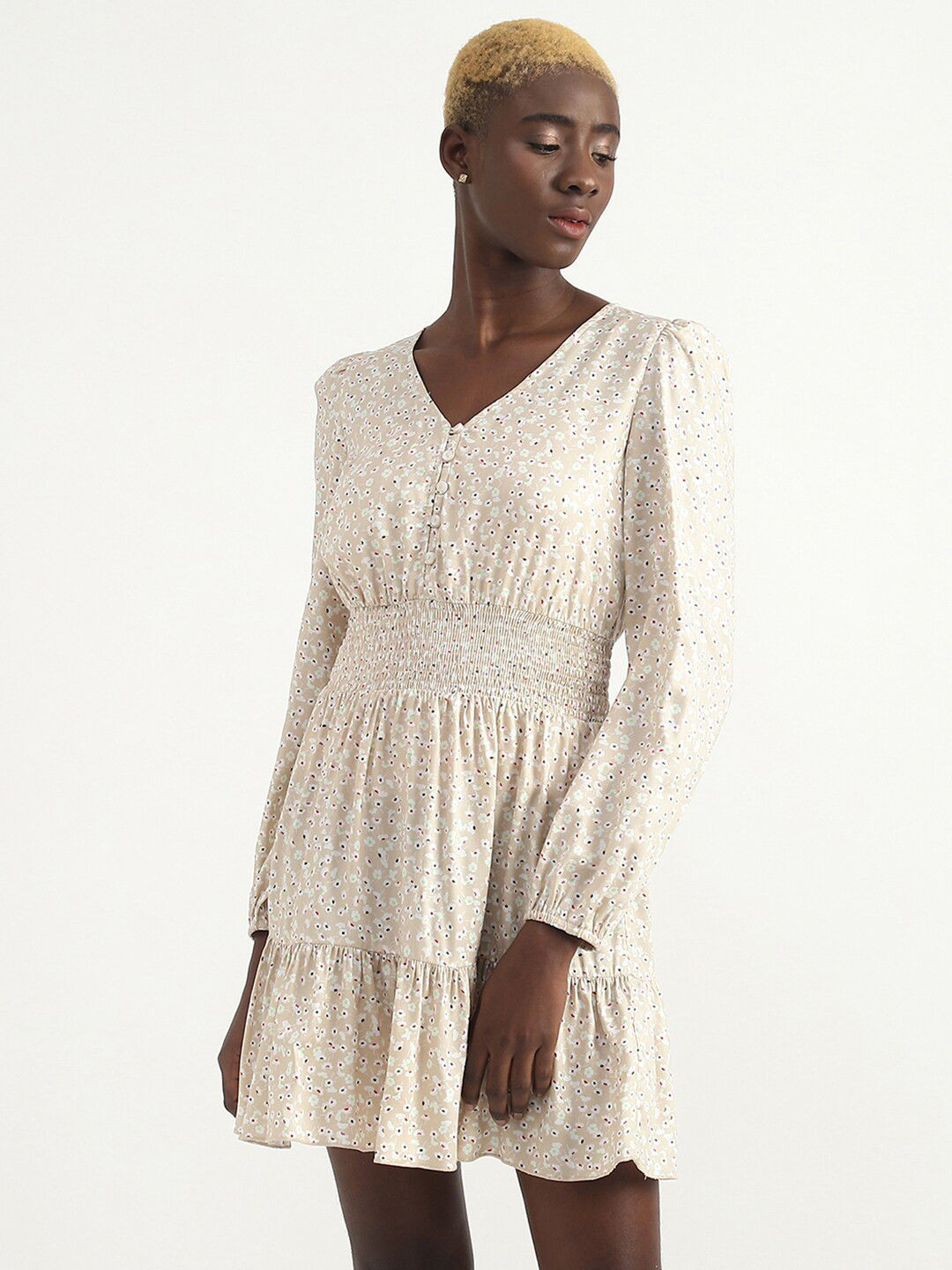 United Colors of Benetton V-Neck Smocked Puff Sleeves Floral Printed Fit & Flare Dress, Beige
United Colors of Benetton V-Neck Smocked Puff Sleeves Floral Printed Fit & Flare Dress, Beige