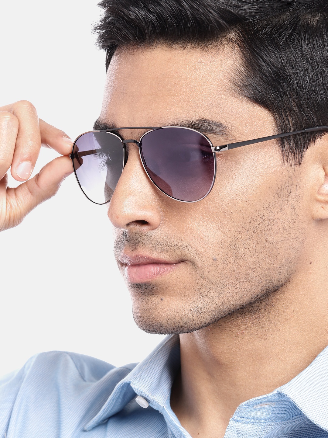 Carlton London Premium Men Aviator Sunglasses With Polarised & UV Protected Lens CLSM121, Silver
Carlton London Premium Men Aviator Sunglasses With Polarised & UV Protected Lens CLSM121, Silver