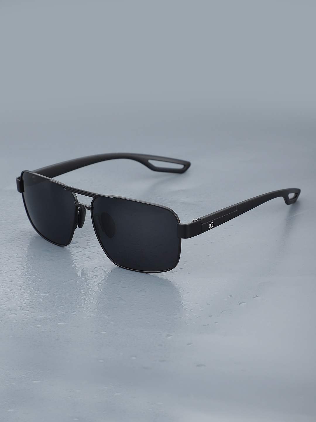 Carlton London Premium Men Polarised & UV Protected Lens Rectangle Sunglasses - CLSM122, Black
Carlton London Premium Men Polarised & UV Protected Lens Rectangle Sunglasses - CLSM122, Black