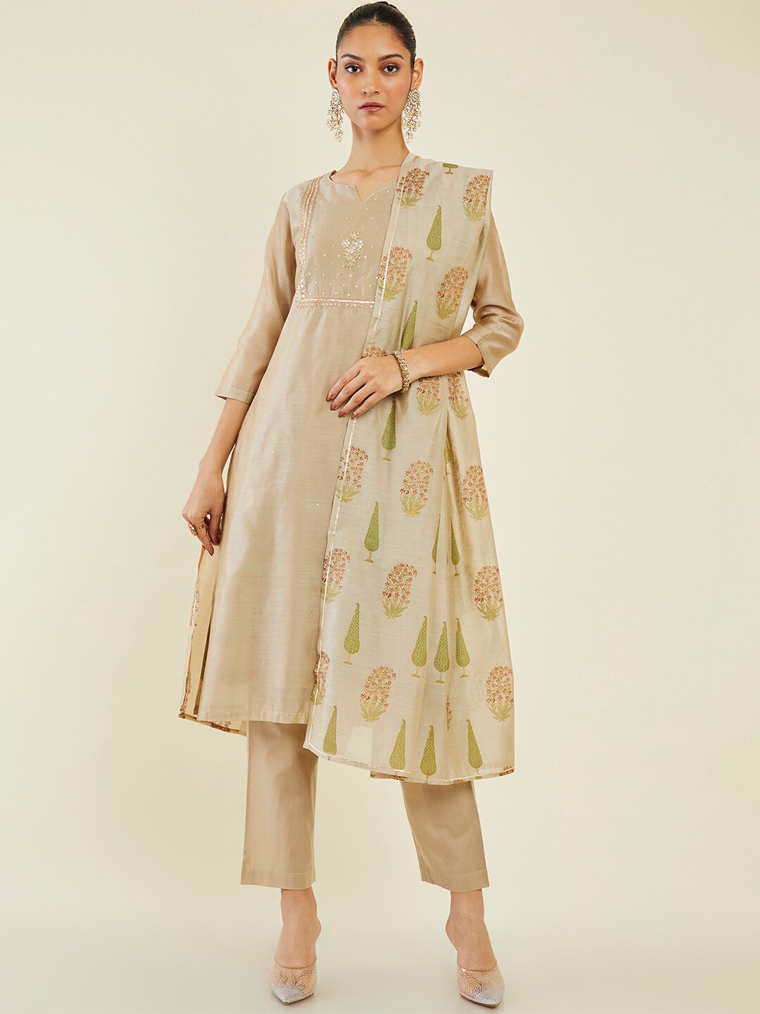 Soch Women Floral Embroidered Gotta Patti Chanderi Cotton Kurta with Trousers & Dupatta, Beige
Soch Women Floral Embroidered Gotta Patti Chanderi Cotton Kurta with Trousers & Dupatta, Beige