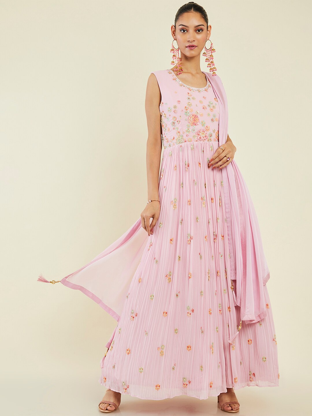 Soch Women Pink Floral Embroidered Regular Sequinned Kurta with Pyjamas & With Dupatta
Soch Women Pink Floral Embroidered Regular Sequinned Kurta with Pyjamas & With Dupatta