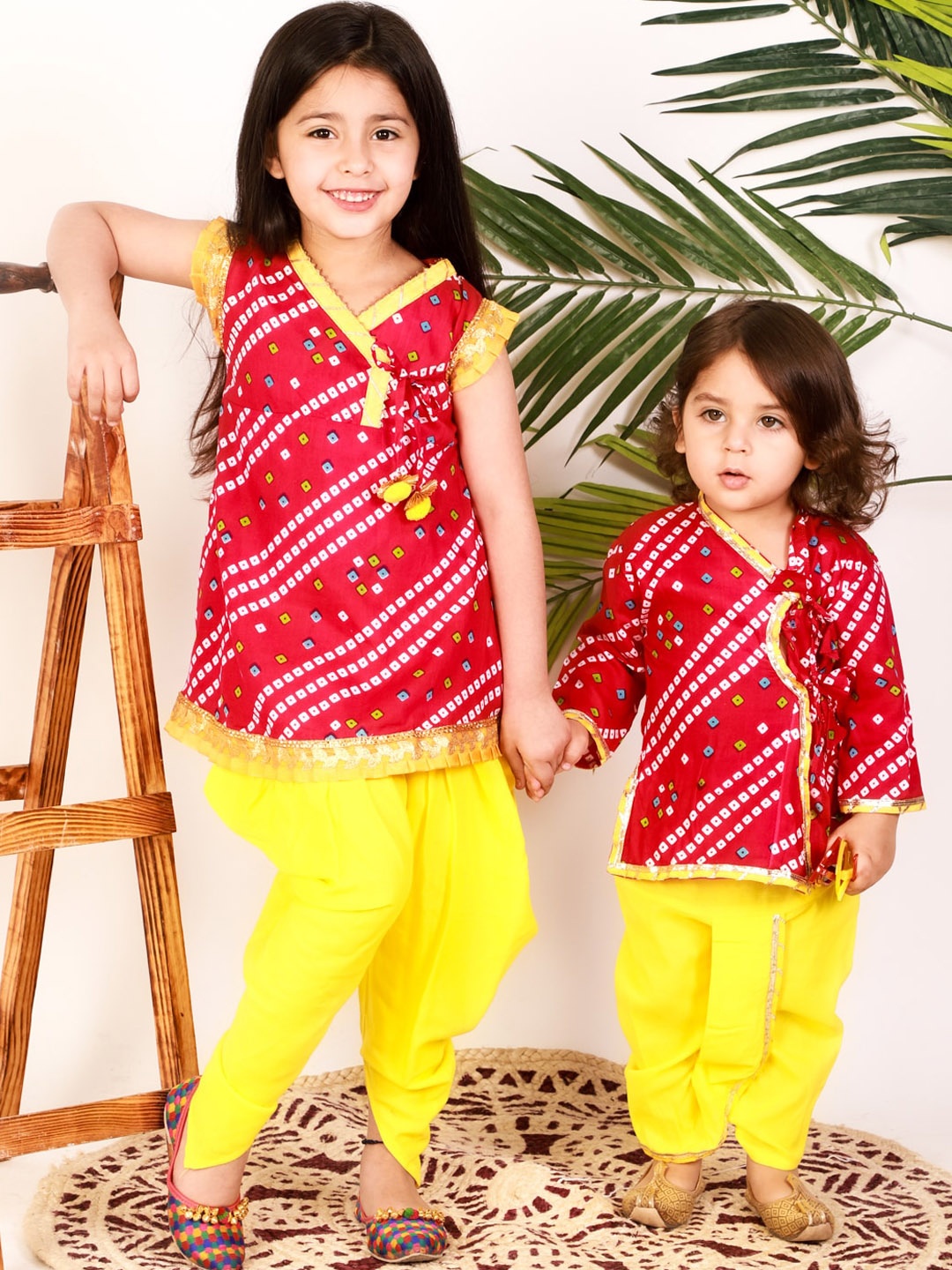 KID1 Girls Ethnic Motifs Printed Angrakha Gotta Patti Pure Cotton Kurti with Dhoti Pants, Pink
KID1 Girls Ethnic Motifs Printed Angrakha Gotta Patti Pure Cotton Kurti with Dhoti Pants, Pink