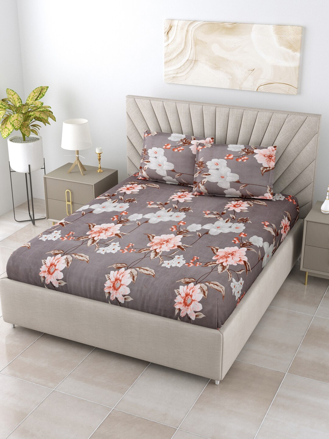 Salona Bichona Grey & Peach-Coloured Floral 144 TC Queen Bedsheet With 2 Pillow Covers
Salona Bichona Grey & Peach-Coloured Floral 144 TC Queen Bedsheet With 2 Pillow Covers