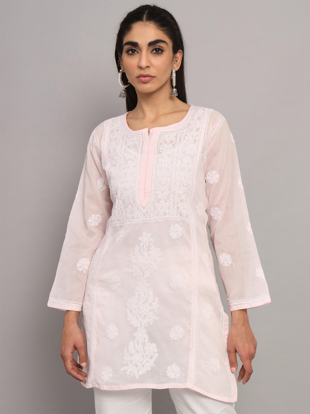 PARAMOUNT CHIKAN Ethnic Motifs Embroidered Chikankari Pure Cotton Chikankari Kurti, Pink
PARAMOUNT CHIKAN Ethnic Motifs Embroidered Chikankari Pure Cotton Chikankari Kurti, Pink