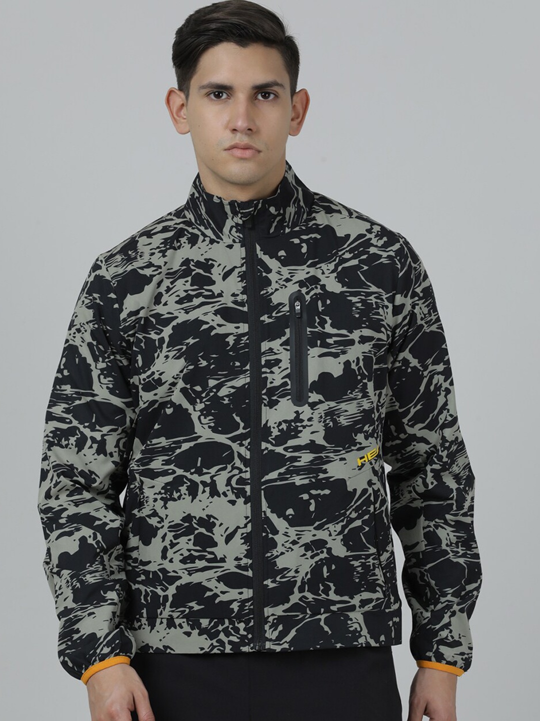 Head Men Abstract Windcheater Stand Collar Long Sleeves Outdoor Padded Jacket, Black
Head Men Abstract Windcheater Stand Collar Long Sleeves Outdoor Padded Jacket, Black