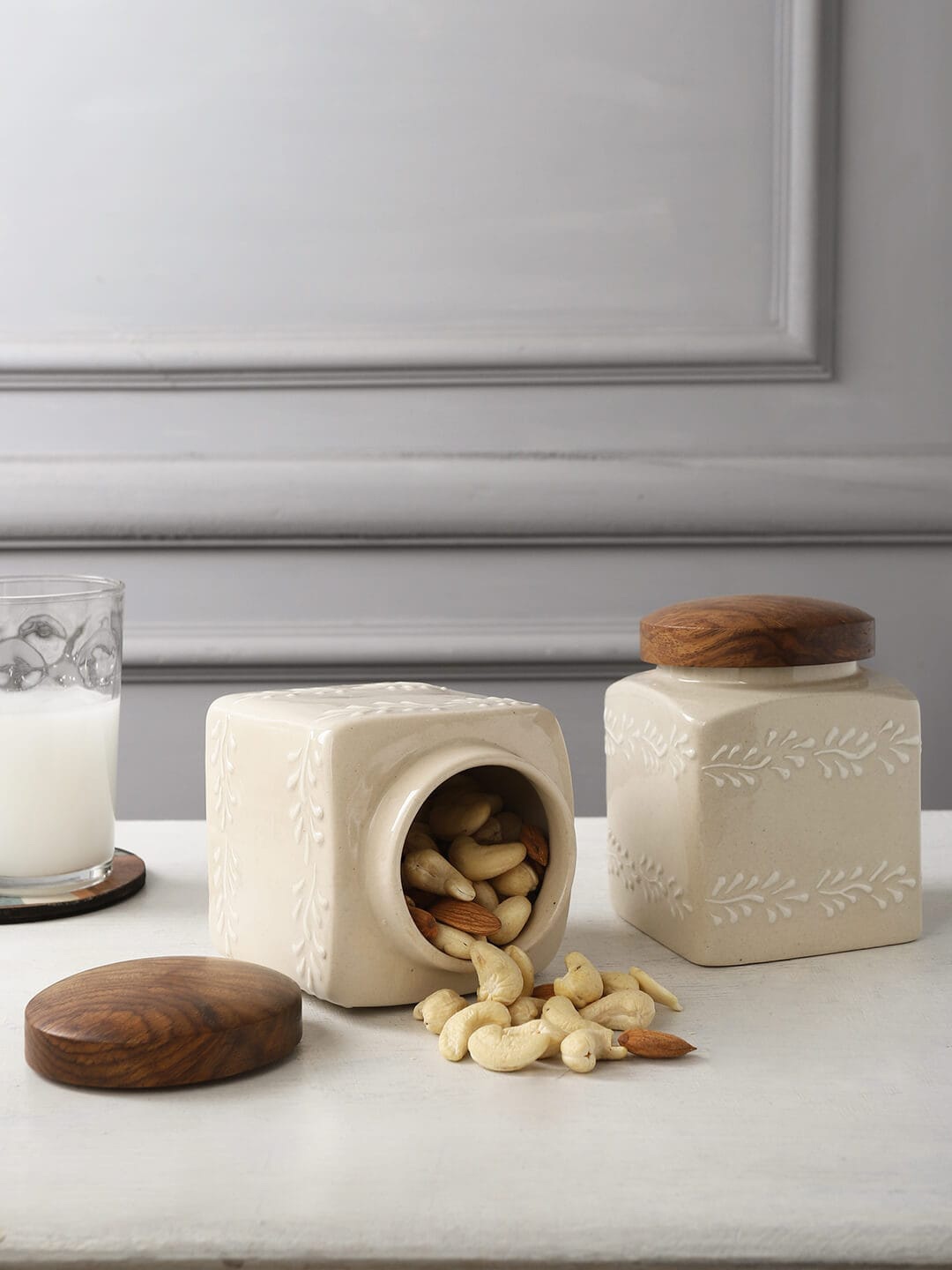 MIAH Decor 2 Pcs Off white & Brown Printed Ceramic Food Storage Containers With Wooden Lid
MIAH Decor 2 Pcs Off white & Brown Printed Ceramic Food Storage Containers With Wooden Lid
