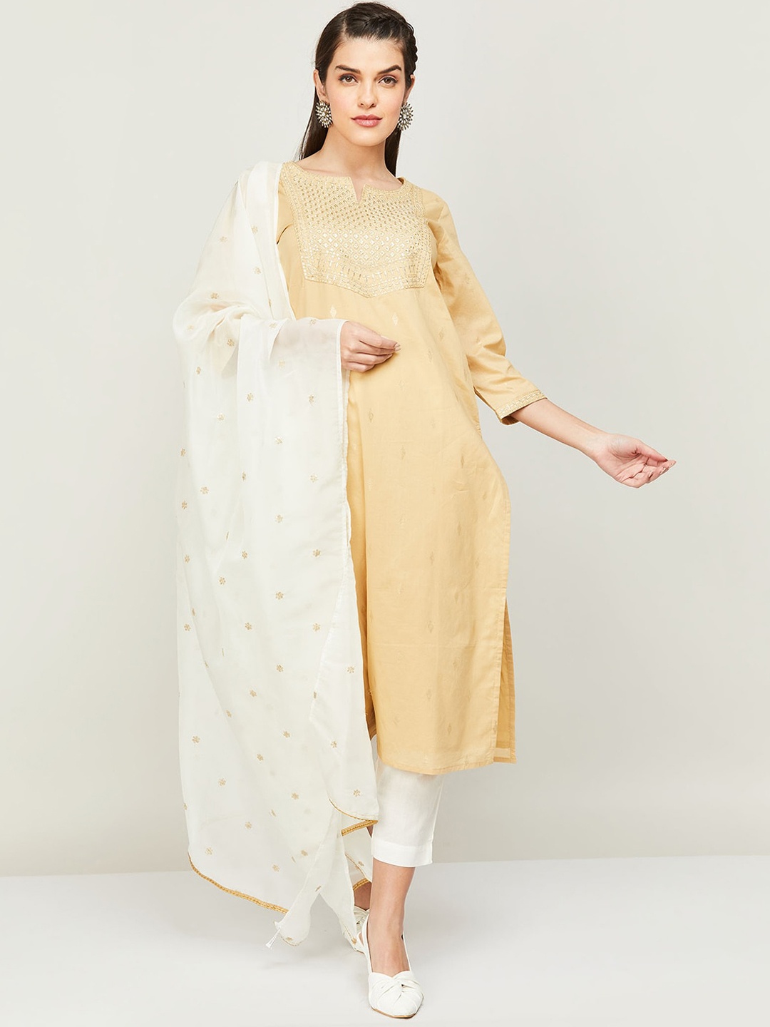 Melange by Lifestyle Embroidered Notch Neck Pure Cotton Kurta with Trousers & Dupatta, Beige
Melange by Lifestyle Embroidered Notch Neck Pure Cotton Kurta with Trousers & Dupatta, Beige