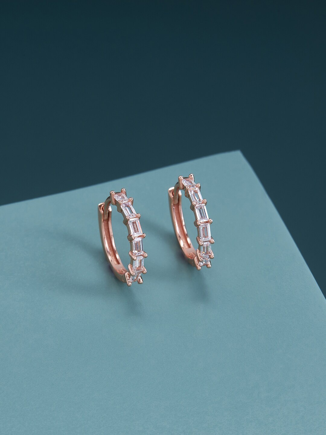 Kushal's Fashion Jewellery Rose-Gold Plated 92.5 Pure Silver Circular Hoop Earrings, White
Kushal's Fashion Jewellery Rose-Gold Plated 92.5 Pure Silver Circular Hoop Earrings, White