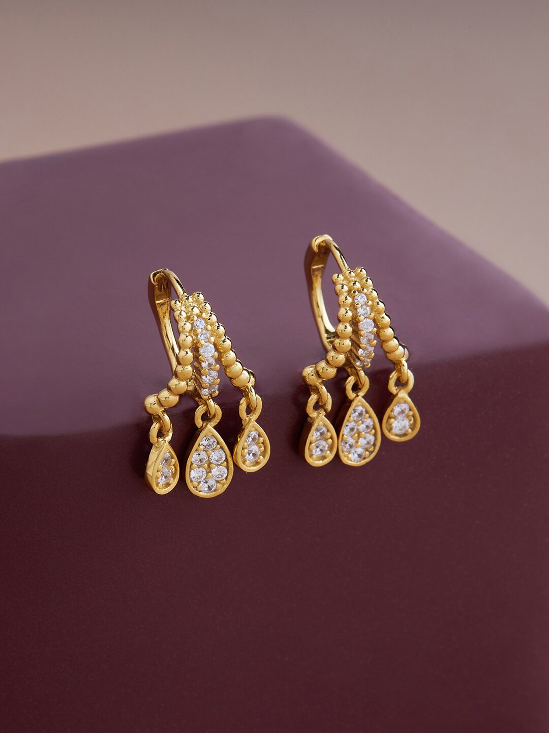 Kushal's Fashion Jewellery 92.5 Pure Silver & Gold-Plated Teardrop Shaped Hoop Earrings, White
Kushal's Fashion Jewellery 92.5 Pure Silver & Gold-Plated Teardrop Shaped Hoop Earrings, White