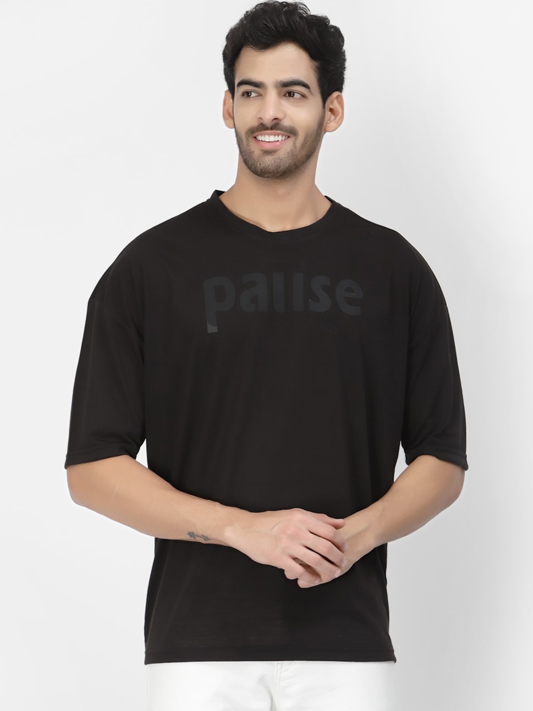 PAUSE SPORT Men Typography Printed Cotton T-shirt, Black