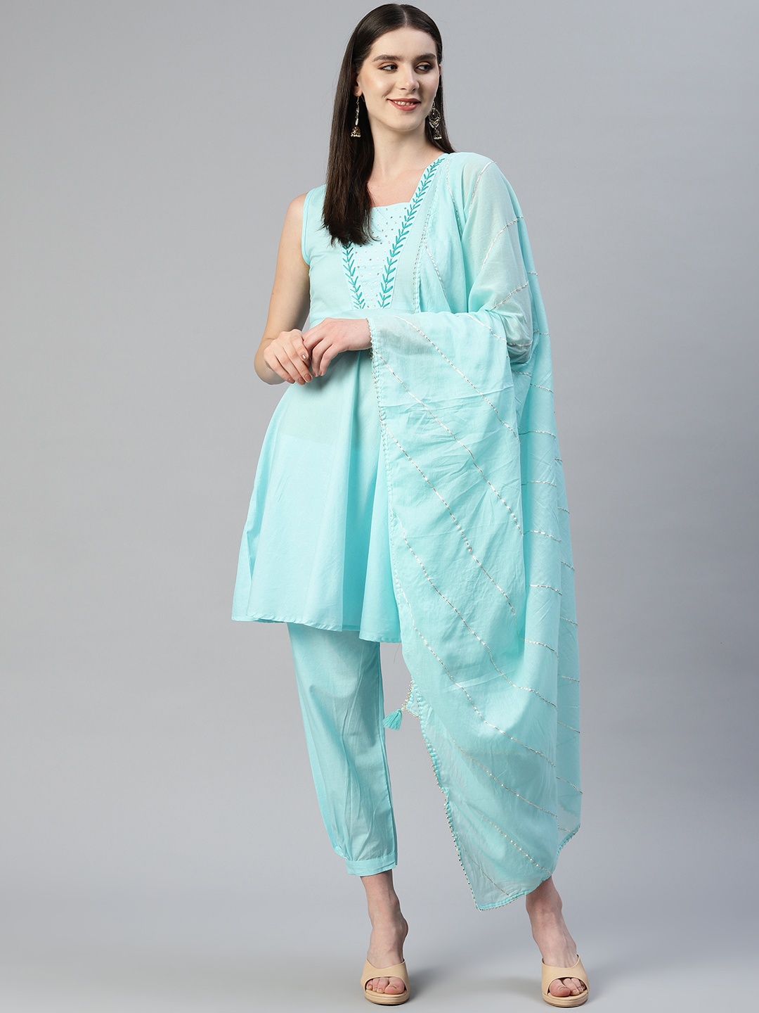 KALINI Floral Gotta Patti Pure Cotton Kurta with Patiala & With Dupatta, Turquoise blue
KALINI Floral Gotta Patti Pure Cotton Kurta with Patiala & With Dupatta, Turquoise blue