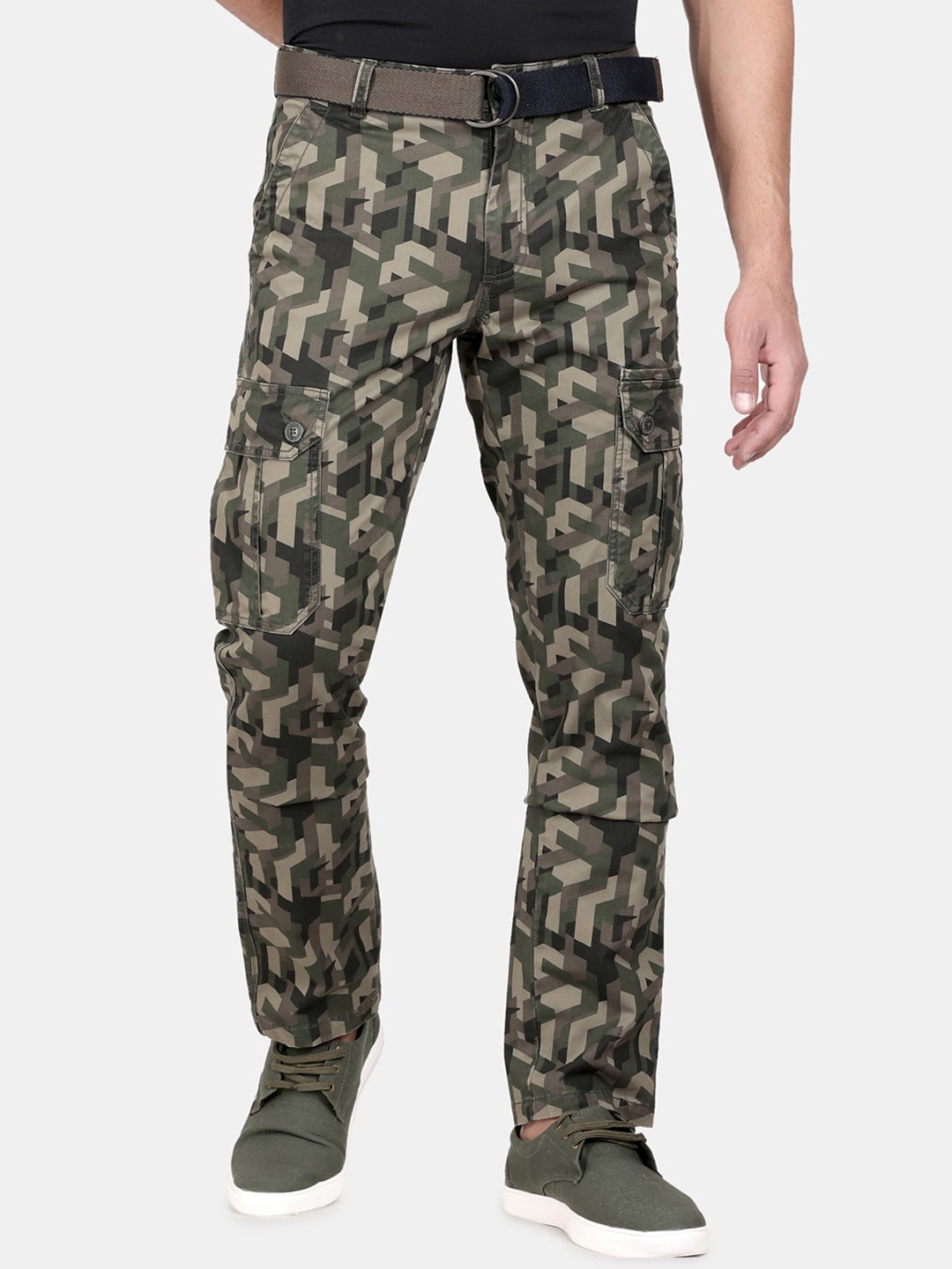 t-base Men Camouflage Printed Cotton Easy Wash Mid-Rise Regular Fit Cargos Trousers, Olive
t-base Men Camouflage Printed Cotton Easy Wash Mid-Rise Regular Fit Cargos Trousers, Olive