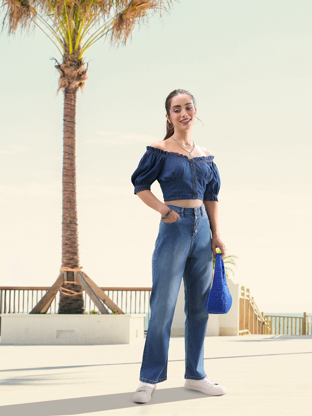 Mast & Harbour Women High-Rise Straight Fit Heavy Fade Stretchable Casual Jeans, Blue
Mast & Harbour Women High-Rise Straight Fit Heavy Fade Stretchable Casual Jeans, Blue
