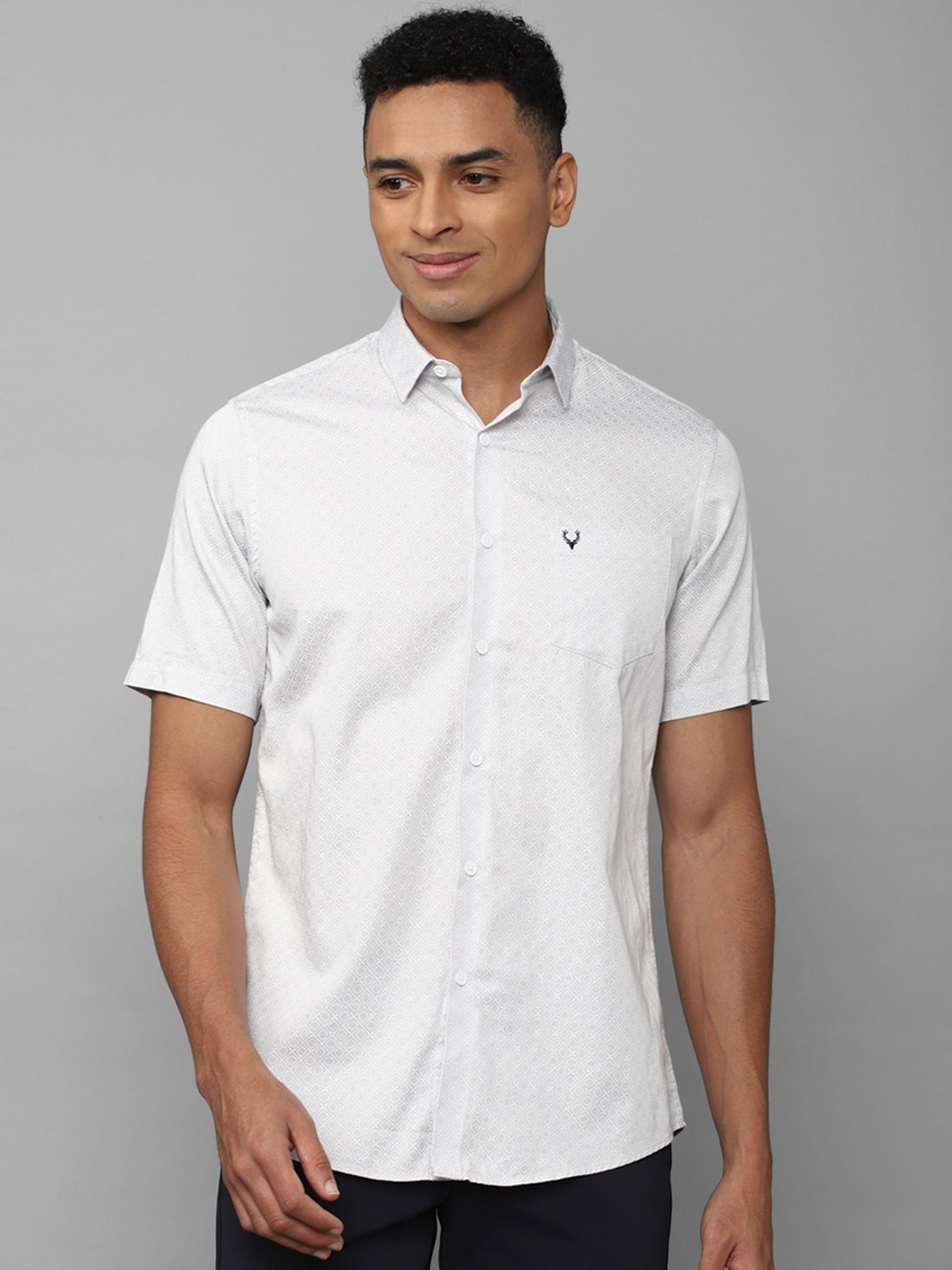 Allen Solly Short Sleeves Patch Pocket Slim Fit Micro Ditsy Printed Casua lCotton Shirt, Grey
Allen Solly Short Sleeves Patch Pocket Slim Fit Micro Ditsy Printed Casua lCotton Shirt, Grey