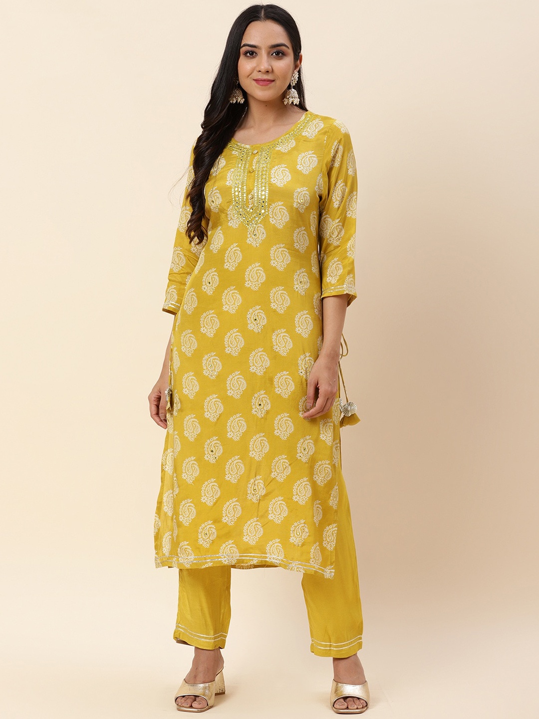 Meena Bazaar Women Mustard Yellow Ethnic Motifs Printed Thread Work Kurta with Trousers
Meena Bazaar Women Mustard Yellow Ethnic Motifs Printed Thread Work Kurta with Trousers