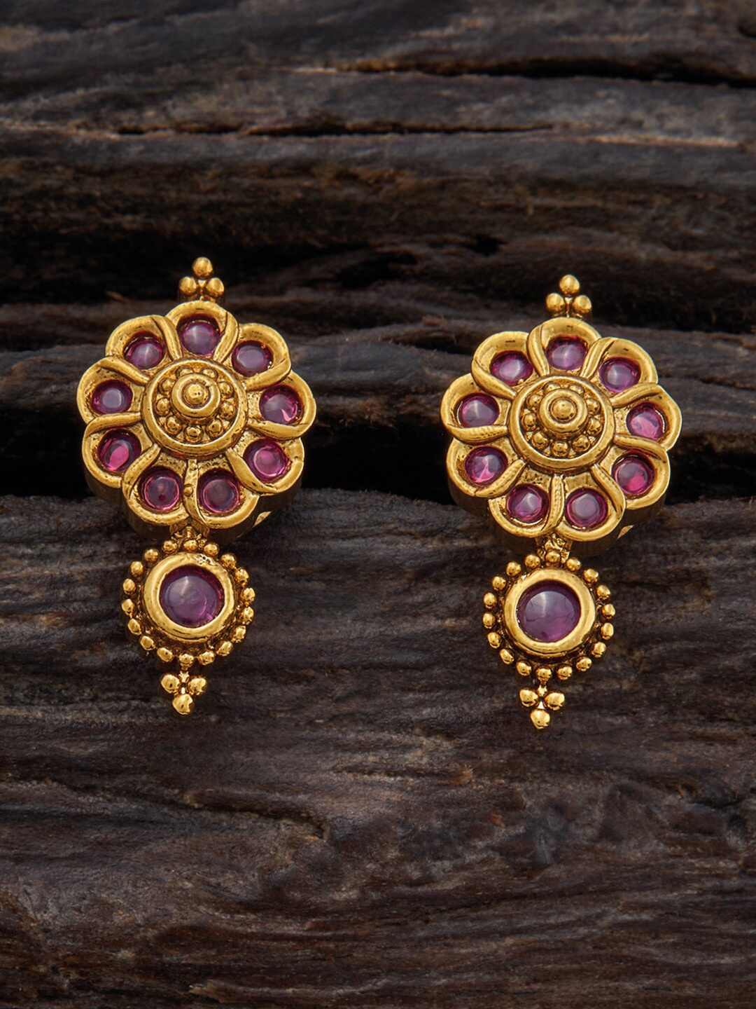 Kushal's Fashion Jewellery Gold Plated Antique Contemporary Stone Studded Drop Earrings, Red
Kushal's Fashion Jewellery Gold Plated Antique Contemporary Stone Studded Drop Earrings, Red