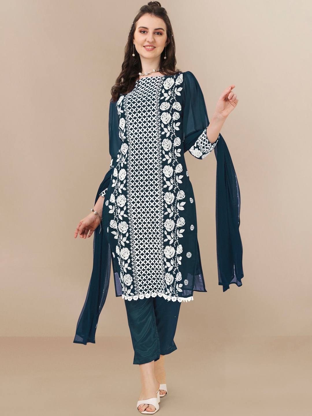 HERE&NOW Floral Lucknowi Chikankari Embroidered Kurta with Trousers & Dupatta, Teal
HERE&NOW Floral Lucknowi Chikankari Embroidered Kurta with Trousers & Dupatta, Teal
