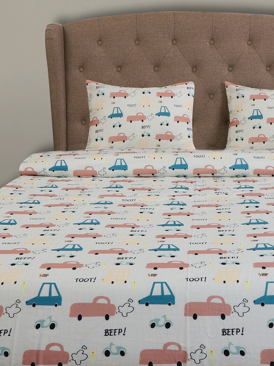 Jamio Firati White & Brown Cartoon Characters 144 TC Single Bedsheet with 1 Pillow Covers
Jamio Firati White & Brown Cartoon Characters 144 TC Single Bedsheet with 1 Pillow Covers