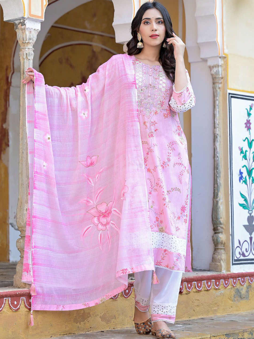Zolo Label Women Pink Floral Embroidered Mirror Work Pure Cotton Kurta with Palazzos & With Dupatta
Zolo Label Women Pink Floral Embroidered Mirror Work Pure Cotton Kurta with Palazzos & With Dupatta
