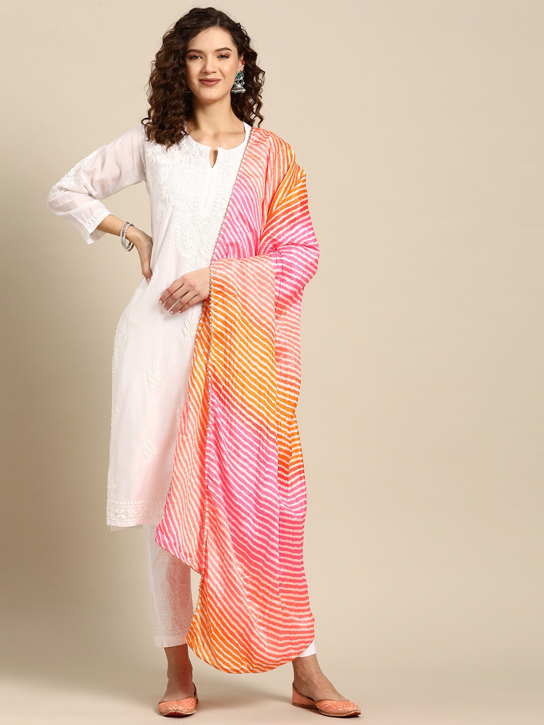 Saadgi Ethnic Motifs Embroidered Chikankari Chanderi Cotton Kurta with Trousers & Dupatta, White
Saadgi Ethnic Motifs Embroidered Chikankari Chanderi Cotton Kurta with Trousers & Dupatta, White