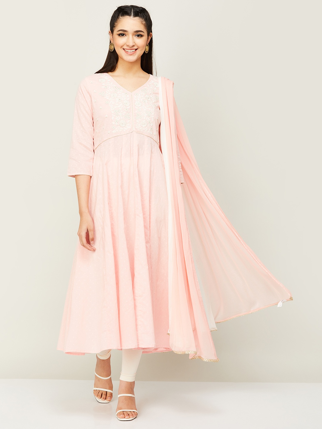 Melange by Lifestyle Floral Embroidered Pure Cotton Kurta With Leggings & Dupatta, Pink
Melange by Lifestyle Floral Embroidered Pure Cotton Kurta With Leggings & Dupatta, Pink