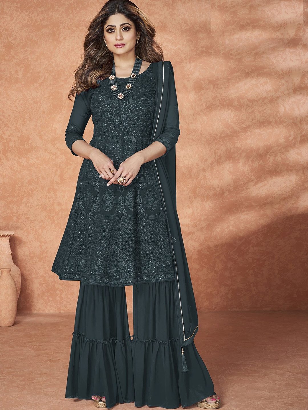 ODETTE Ethnic Motifs Embroidered Sequinned Detail Semi-Stitched Dress Material, Charcoal
ODETTE Ethnic Motifs Embroidered Sequinned Detail Semi-Stitched Dress Material, Charcoal