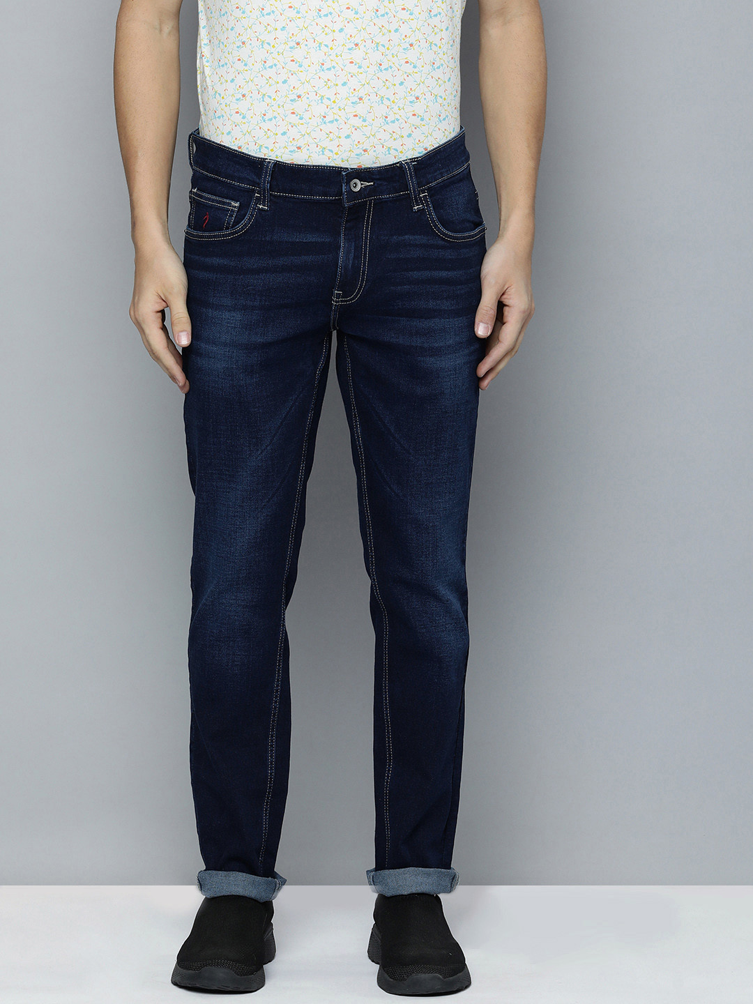 Indian Terrain Men Blue Brooklyn Slim Fit Stretchable Jeans
Indian Terrain Men Blue Brooklyn Slim Fit Stretchable Jeans
