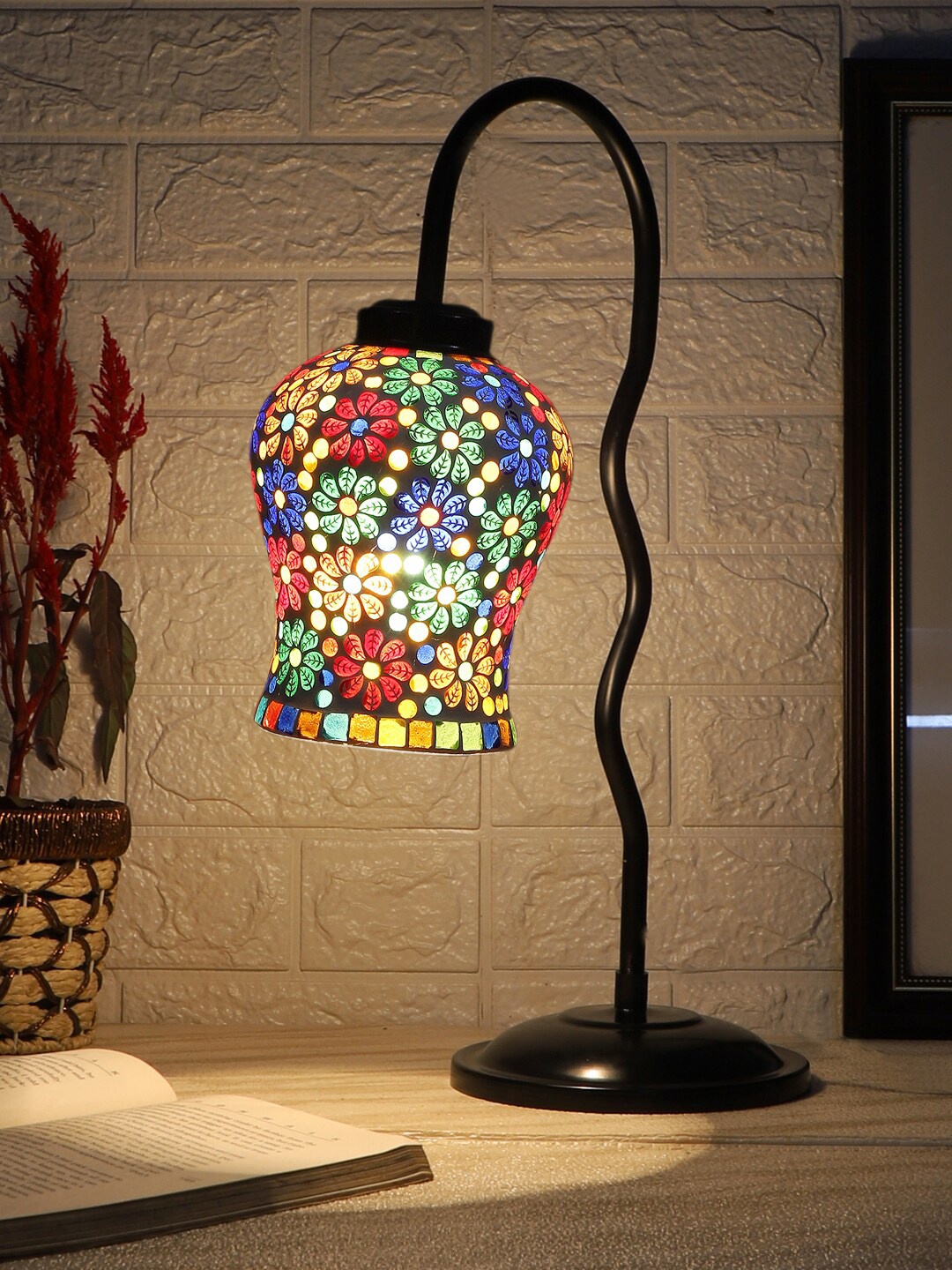 Devansh Black & White Printed Zig Zag Curvy Table Lamp With Mosaic Glass Lamp Shade, Multi
Devansh Black & White Printed Zig Zag Curvy Table Lamp With Mosaic Glass Lamp Shade, Multi