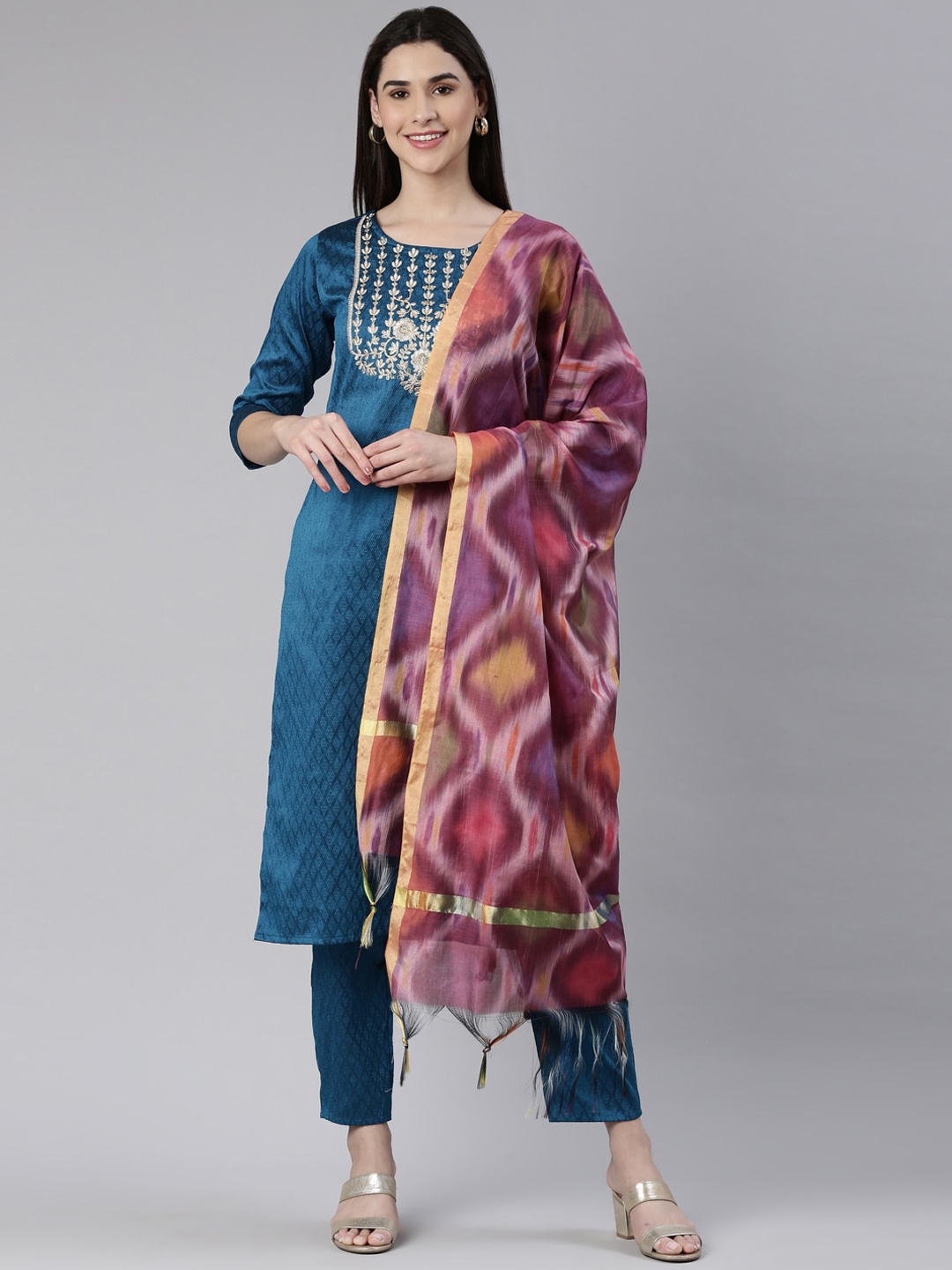 KALINI Floral Embroidered Thread Work Pure Cotton Kurta with Trousers & Dupatta, Navy blue
KALINI Floral Embroidered Thread Work Pure Cotton Kurta with Trousers & Dupatta, Navy blue