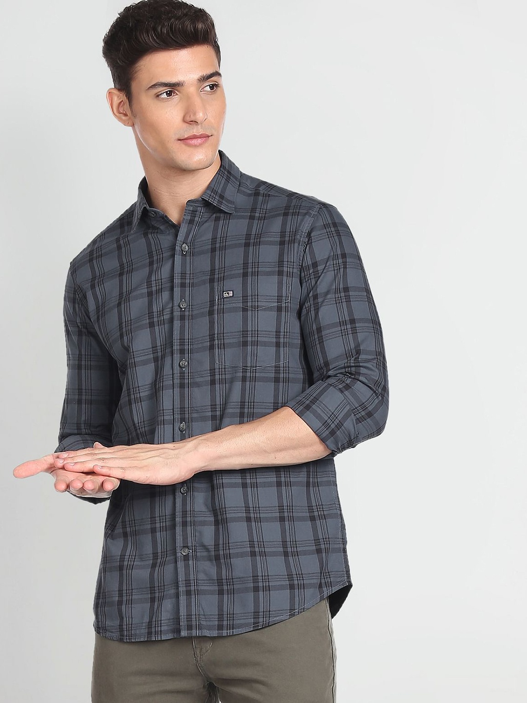Arrow Sport Men Manhattan Slim Fit Tartan Checks Opaque Pure Cotton Casual Shirt, Navy blue
Arrow Sport Men Manhattan Slim Fit Tartan Checks Opaque Pure Cotton Casual Shirt, Navy blue