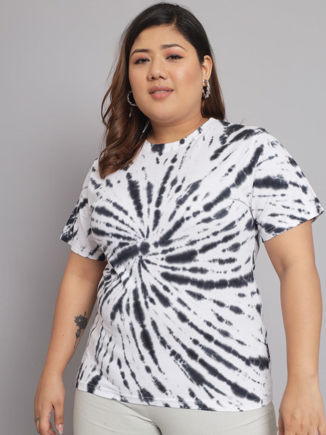 BEYOUND SIZE - THE DRY STATE Tie and Dyed Cotton T-shirt, Black