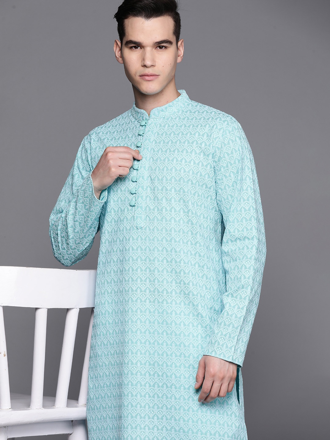 Inddus Men Blue Ethnic Motifs Embroidered Chikankari Pure Cotton Kurta with Trousers
Inddus Men Blue Ethnic Motifs Embroidered Chikankari Pure Cotton Kurta with Trousers