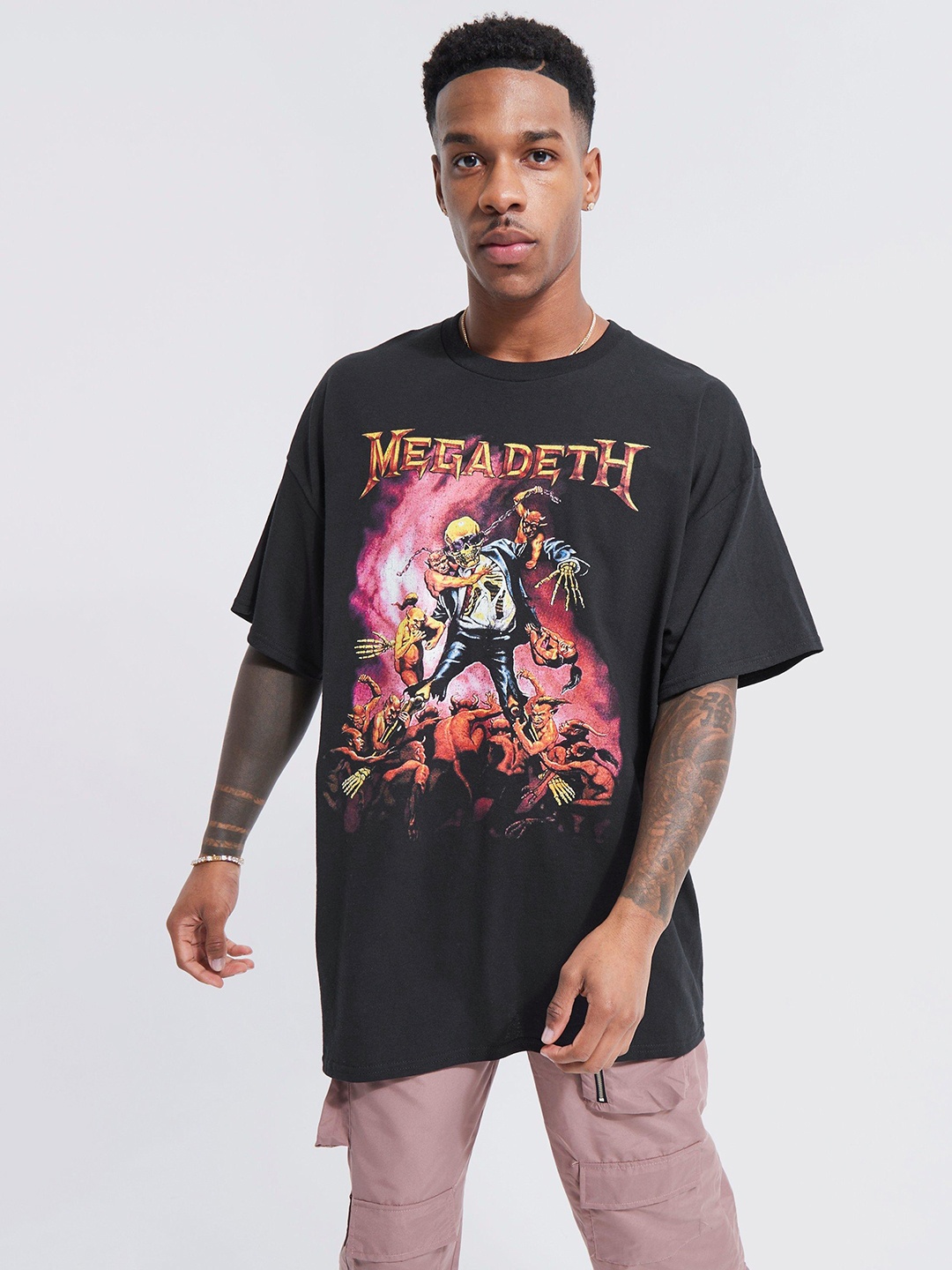 boohooMAN Oversized Megadeth Printed Drop-Shoulder Sleeves Pure Cotton T-shirt, Charcoal
boohooMAN Oversized Megadeth Printed Drop-Shoulder Sleeves Pure Cotton T-shirt, Charcoal