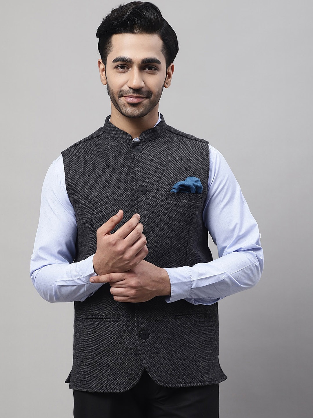 even Self Design Pure Wool Woven Mandarin Collar Nehru Jacket With Welt Pockets, Grey
even Self Design Pure Wool Woven Mandarin Collar Nehru Jacket With Welt Pockets, Grey