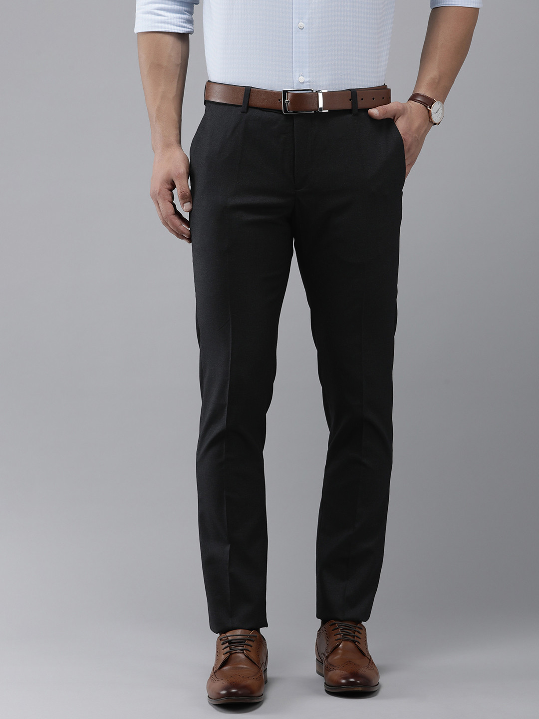 Arrow Men Tailored Fit Solid Mid-Rise Formal Trousers, Charcoal
Arrow Men Tailored Fit Solid Mid-Rise Formal Trousers, Charcoal