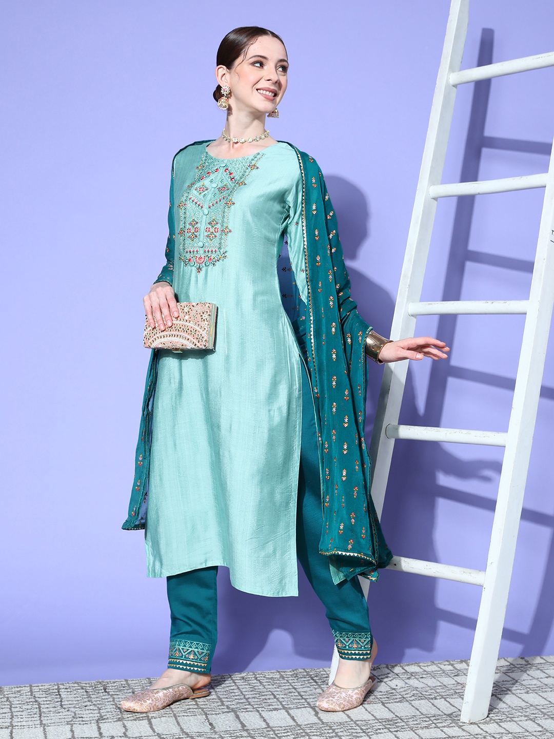 Sangria Floral Yoke Design Regular Sequinned Kurta with Trousers & With Dupatta, Turquoise blue
Sangria Floral Yoke Design Regular Sequinned Kurta with Trousers & With Dupatta, Turquoise blue