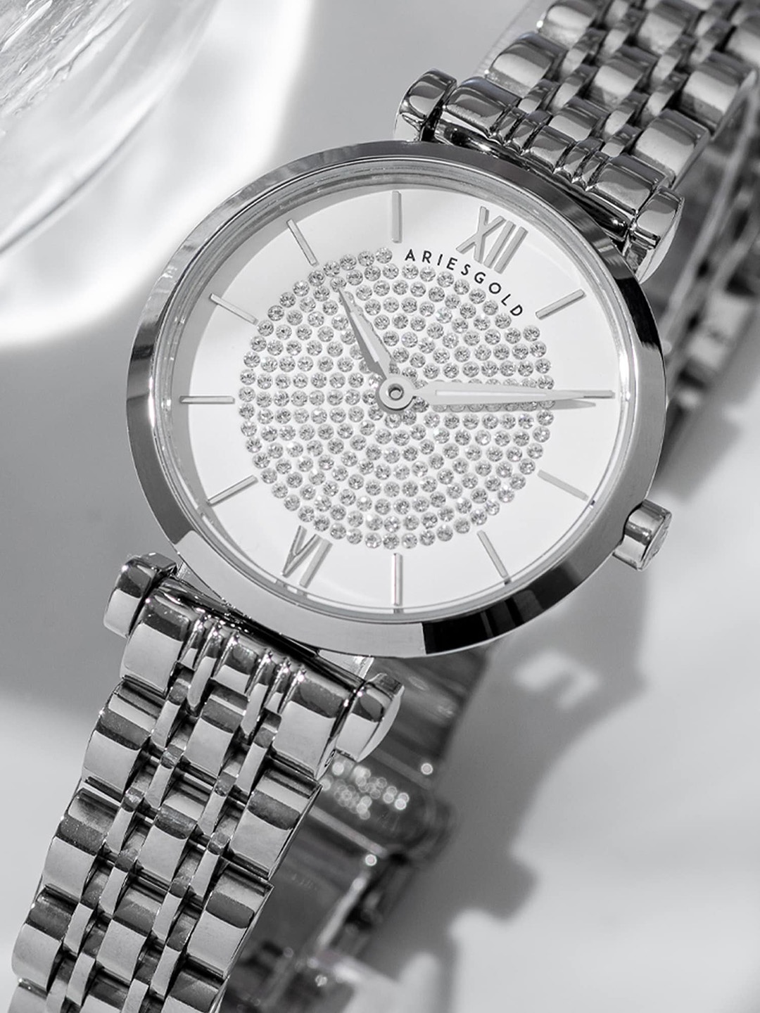 Aries Gold The Draliet Women Stainless Steel Bracelet Style Analogue Watch L 5042 S-W, White
Aries Gold The Draliet Women Stainless Steel Bracelet Style Analogue Watch L 5042 S-W, White