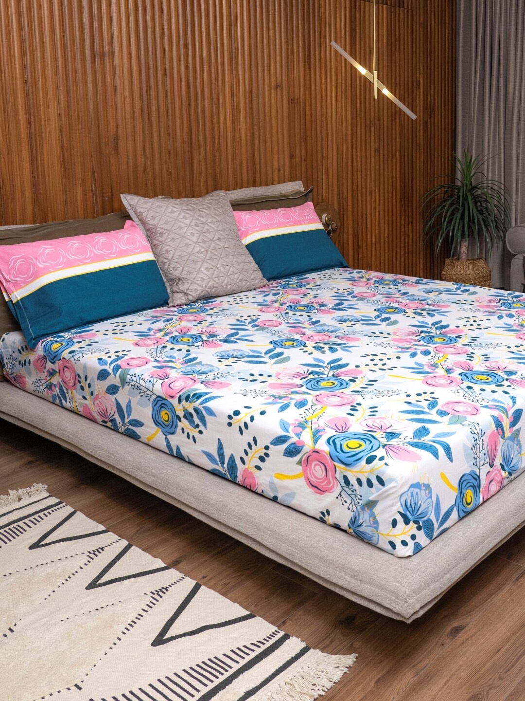 URBAN SPACE Divine Blue Floral 144 TC Pure Cotton Queen Bedsheet With 2 Pillow Covers
URBAN SPACE Divine Blue Floral 144 TC Pure Cotton Queen Bedsheet With 2 Pillow Covers