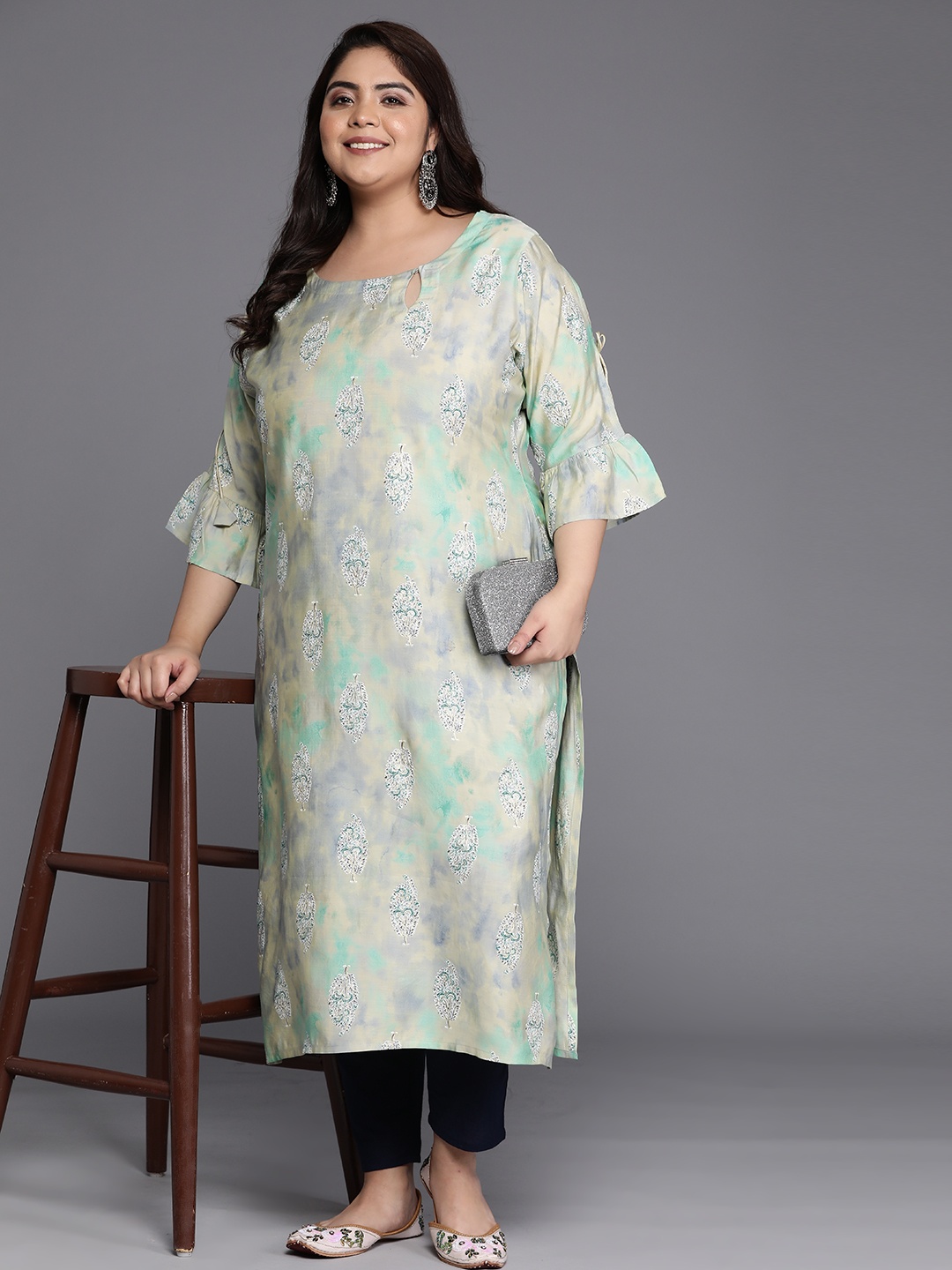 EXTRA LOVE BY LIBAS Plus Size Floral Printed Keyhole Neck Bell Sleeves Pastels Kurta, Green
EXTRA LOVE BY LIBAS Plus Size Floral Printed Keyhole Neck Bell Sleeves Pastels Kurta, Green